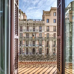 Perfectly Located 4bed 4bath In Eixample Barcellona